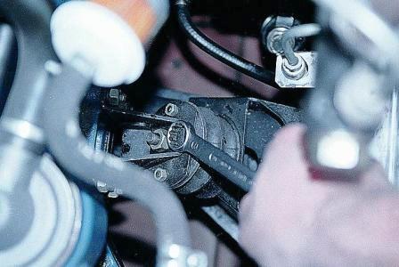 Замена подушки опоры двигателя ВАЗ-2107