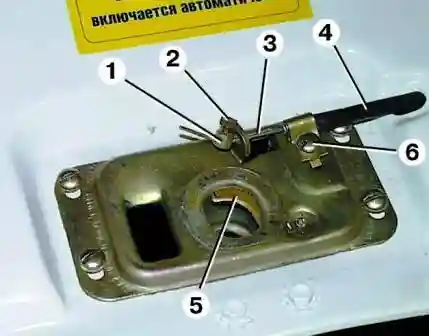 Снятие, установка и регулировка капота автомобиля ГАЗ-3110 Регулировка длины тяги привода замка капота