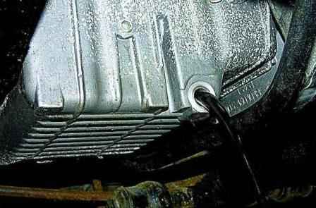Замена масла и масляного фильтра двигателя автомобиля Газель