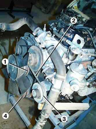 Снятие и установка ремня вентилятора ЗМЗ-402