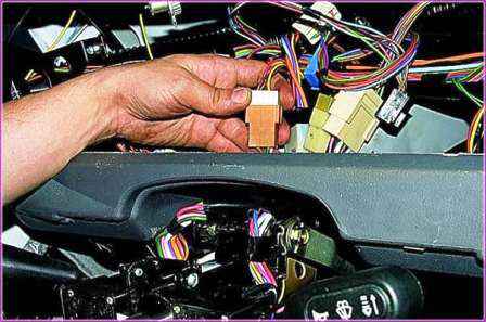 Замена выключателей и переключателей автомобиля Газель