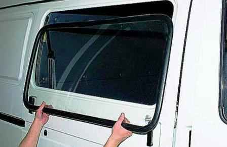 Reemplazo del vidrio de la puerta corrediza y del costado lateral del coche Gazelle