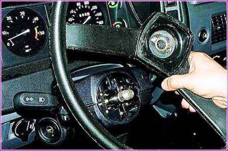 Зняття, розбирання та регулювання рульової колонки автомобіля Газель