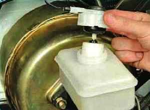 Как заменить тормозную жидкость и прокачать тормозную систему Газель
