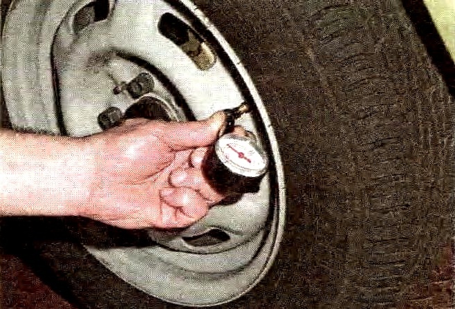 Проверка состояния колес автомобиля