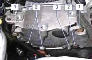 Reemplazo de la correa de distribución del motor K7M del automóvil Coche Lada Largus