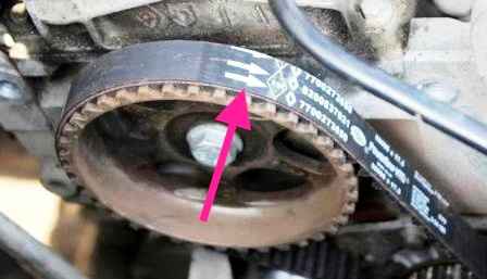 Replacing the timing belt of the K7M engine of the Lada Largus car
