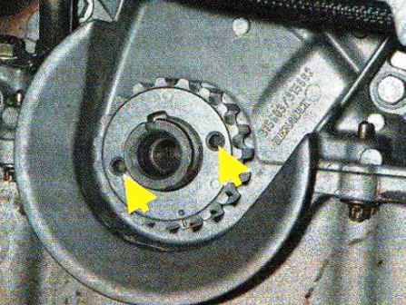 Replacing the crankshaft oil seals of the K7M engine