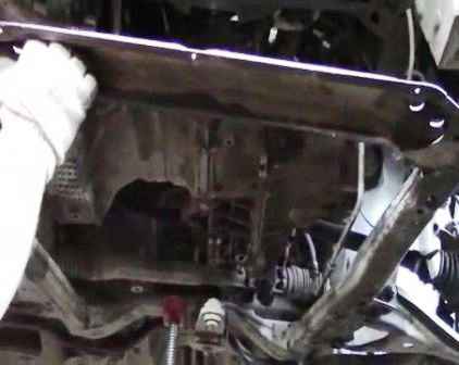 JH3-Getriebe von Lada Largus aus- und einbauen