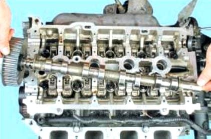 Removing the cylinder head, K4J,K4M engine