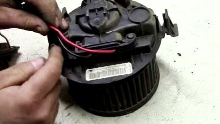Replacing the electric fan heater Renault Megan 2