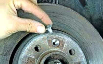 Replacing the brake disc Renault Megan 2