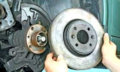 Replacing the brake disc Renault Megan 2
