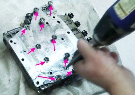Repair of hydraulic distributor for automatic transmission DPO (AL4)