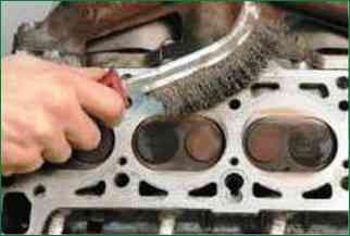 Niva Chevrolet cylinder head parts troubleshooting