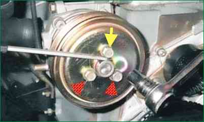 Как заменить насос охлаждающей жидкости двигателя Нива Шевроле
