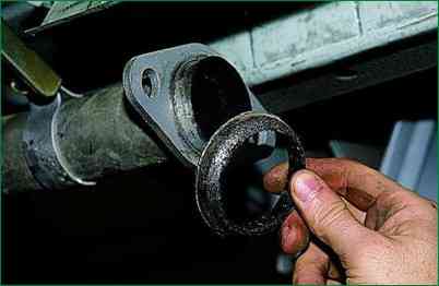 How to repair a Chevrolet Niva exhaust system