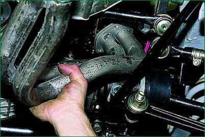 So reparieren Sie eine Chevrolet Niva-Abgasanlage