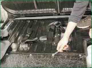 Топливный бак снятие и установка Niva Chevrolet
