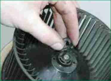Niva Chevrolet heater motor replacement