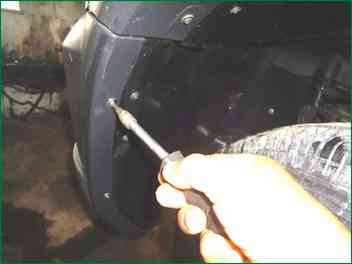 Як зняти бампера на ВАЗ-2123