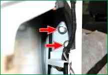 How to remove and install a Chevrolet Niva rear door