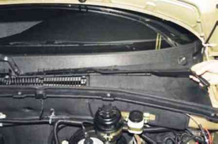 Reparatur und Austausch der Scheibenwischer des Niva Chevrolet