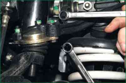 Reemplazo de rótula de suspensión delantera de Niva Chevrolet