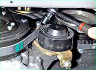 Niva Chevrolet hydraulic pump belt tension