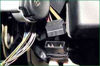 How to remove the VAZ-2123 steering column