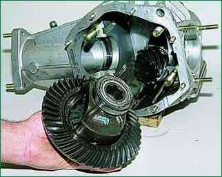 So zerlegen und montieren Sie das VAZ-2123-Vorderachsgetriebe