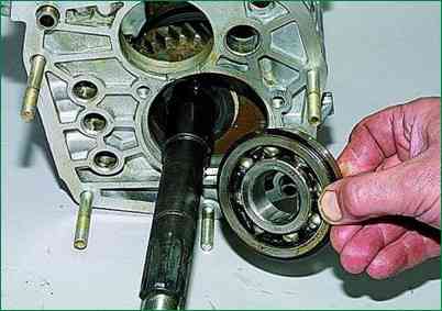 VAZ-2123 gearbox repair