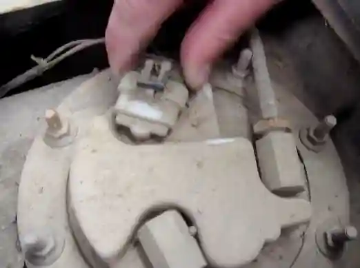 Снижение давления системы питания УАЗ Патриот Снижение давления системы питания УАЗ Патриот