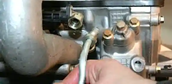 Снятие и установка топливной рампы УАЗ Патриот Снятие и установка топливной рампы УАЗ Патриот