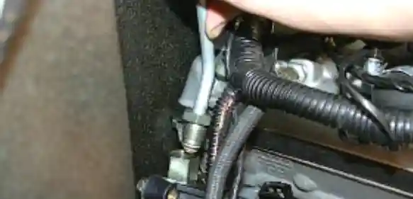 Снятие и установка топливной рампы УАЗ Патриот Снятие и установка топливной рампы УАЗ Патриот