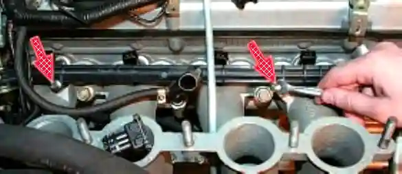 Снятие и установка топливной рампы УАЗ Патриот Снятие и установка топливной рампы УАЗ Патриот