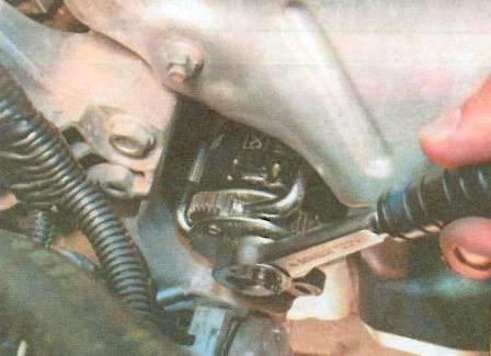 Cambio de aceite de motor y filtro de aceite Renault Logan