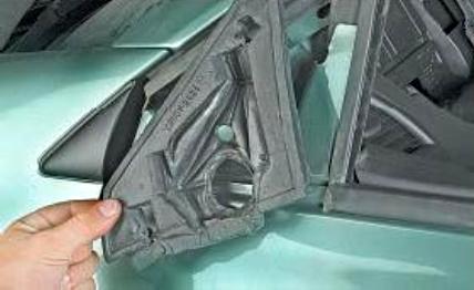 Зняття та встановлення зовнішнього дзеркала автомобіля Рено Меган 2