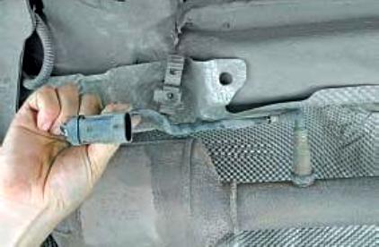 Replacing mufflers and pipes Renault Megane 2