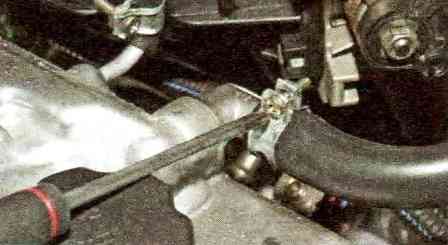 VAZ-21114 қозғалтқышының клапанының жылу тазартуын реттеу