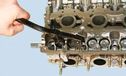 Reparación de la culata del motor VAZ-21126 
