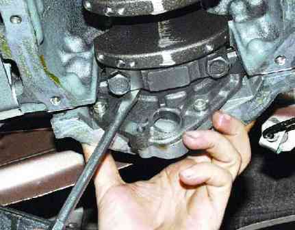Replacing the oil pump of the VAZ-21126 engine