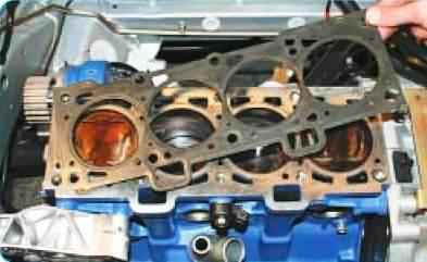 Replacing the cylinder head gasket of the VAZ-21126 engine