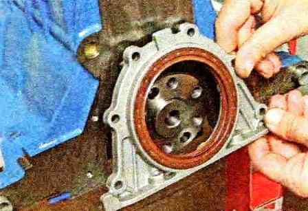 Desmontaje y montaje del motor VAZ-21114