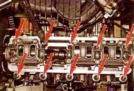 Extracción y desmontaje de la culata del motor VAZ-21114