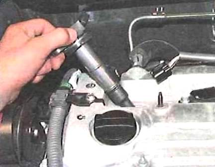 Як замінити ланцюг ГРМ двигуна 2AZ-FE Toyota Camry