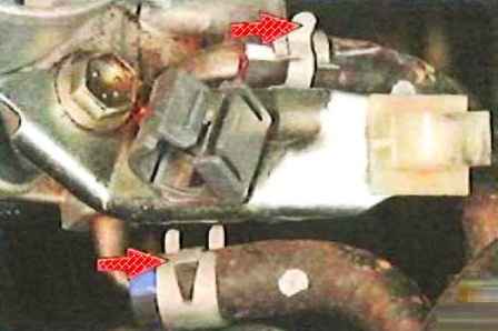 Extracción e instalación del conjunto del acelerador para el motor 2AZ-FE Toyota Camry engine