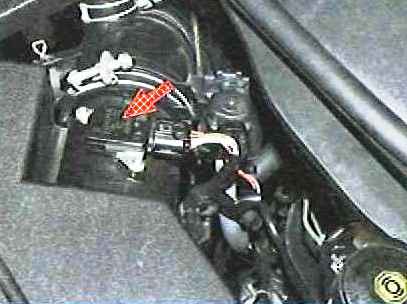 Removing and installing components of the Toyota Camry engine management system