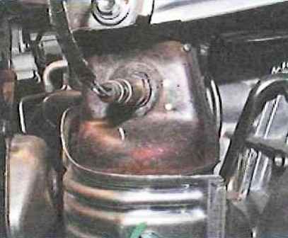 Зняття та встановлення елементів системи керування двигуном Тойота Камрі