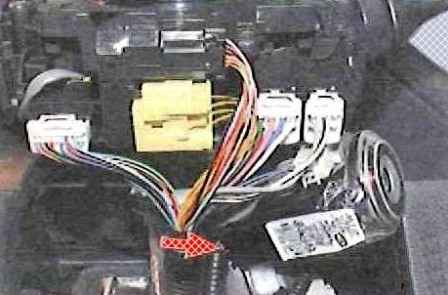 Checking and repairing the ignition lock of a Toyota Camry